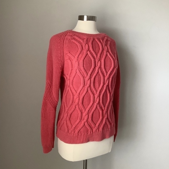 Chunky Cable Knit Sweater Coral Coast Salmon with FLAW - Picture 10 of 14